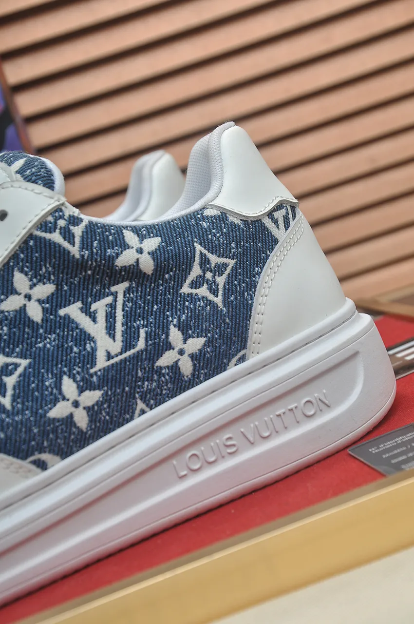 Men's shoes 💰540💶[LOUIS VUITTON] Original order price (water-dyed cowhide lining) new model 🍀LV Louis Vuitton * - top version of LV classic trendy shoes! Made of imported original cowhide, water-dyed cowhide lining, and original wear-resistant rubber outsole! High quality products! Code number 38-45 (45 is custom-made and cannot be returned or exchanged)